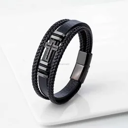 Bangle 2023 novo estilo europeu e elegante combinando cruz com buraco 3 camadas 316L couro cordão de aço inoxidável pulseira masculina 240319