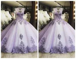 2021 섹시한 Lilac Quinceanera Dresses Jewel Lace Appliques Crystal Beaded Illusion Sweet Sweet 16 Plus Size 파티 파티 홍보 드레스 EV9116183