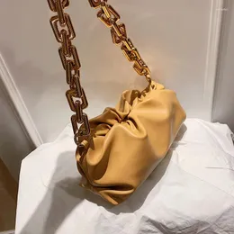 Totes Borse da donna eleganti a forma di nuvola pieghettata Catena spessa Borse da donna a tracolla casual solide Borse da donna firmate Borsa sotto le ascelle