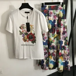 프린트 드레스 스팽글 티셔츠 여성 의류 2 조각 클래식 패션 하이 허리 스커트 짧은 슬리브 티 탑 2pcs