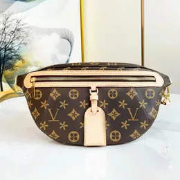 Luxurys Kadın Yüksek Rise Bumbag Cross Vücut Tasarımcı Debriyaj Kemer Çantaları Erkek Omuz Kabası El Çantası Bel Belleri M46784 Deri Kahverengi Çiçek Fanny Pack Göğüs Bel Çantaları