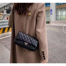 En iyi tasarımcı premium gündelik portatif omuz çantası yeni kadın basit ve şık eşkenar yangın küçük koku tek bir mSerger kare çanta çanta