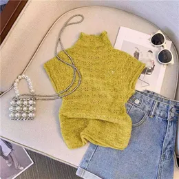 Womens Designer Clothing Fashion T Shirt Women Tees Top T-shirt broderade sexiga t-shirts Summer Sticked Tank Top Breattable Pullover White Tops. Tn