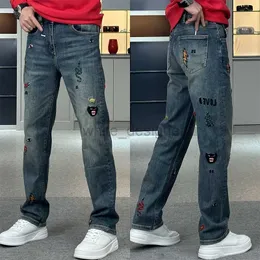 Herren-Jeans, Designer-Jeans, bestickte Jeans mit geradem Bein für Herren, neue vielseitige amerikanische blaue Freizeithose, elastische europäische Hose mit weitem Bein