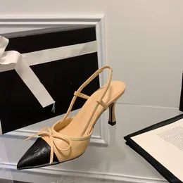 Klasyczne damskie sandały projektanty poślizgu na sztyletce obcasy 7 cm Slingbacks sukienki Sukiejki Wskazane palce z Bowknot Wedding But Eleganckie buty rekreacyjne na imprezę