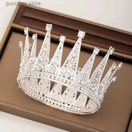 Tiaras trendiga bröllop hår tillbehör silver färg rund krona kristall huvudbonad brud hår smycken lady tiara diadem bröllop smycken y240319