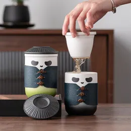 Tazze da tè Creatività Panda Cinese in ceramica con filtro Tazza per acqua dipinta a mano per ufficio Pentola per uso domestico 350ML