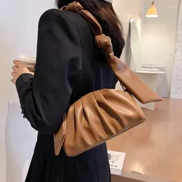 Totes 2024 Messenger Shoulder Bag Creative Soft PU Solid Color Handbag Påsar för kvinnor