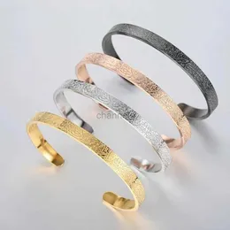 バングルステンレス鋼ayatul kursi sutra cuff braceletギフトユニークなイスラム書道ムスリムアラビアブレスレットと神のメッセンジャー240319