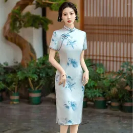 Etniska kläder cheongsam elegant catwalk specialintresse design hanfu lady bär bankett mode dagligen aftonklänning