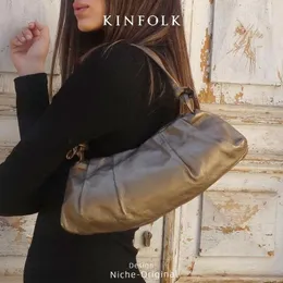 토트 디자이너의 세련된 레트로 주름 금속 여성용 어깨 가방 고급 질감 숙녀 핸드백