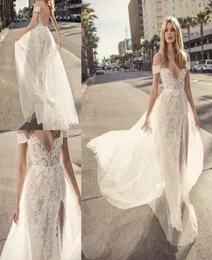 Muse by Berta 2019 Wedding Dresses Vestidos de noiva vネックバックレスブライダルガウンスリットラインレースウェディングドレスカスタムメイド38925508189