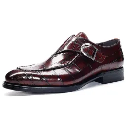 Skor 2023 NY DESIGN MÄNS KRASKOR Högkvalitet Män läderskor Lyxadel Herrens formella skor Business Male Shoes Storlek 48