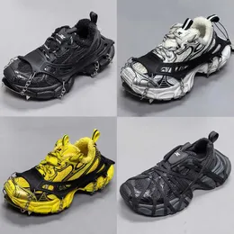 أحذية مصممة فاخرة أحذية رياضية جديدة للرجال مصمم أزياء رياضي أحذية معدنية سوبر كبيرة الوحيدة الشبكة ذات التنفس العلوية مع طباعة مخملية أحذية غير رسمية