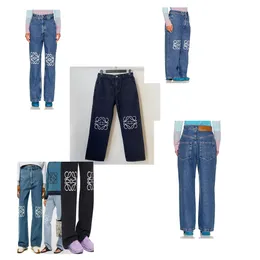 High-End-Mode, Luxusmarken, Damen-Jeans, Designer-Hosen mit geradem Bein, neuester Trend. Tragen Sie dunkelblaue Jeans, um Ihre Körpergröße zu zeigen. Sehen Sie schlanker aus, Jeansgröße 26–30
