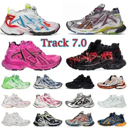 Luxury Track 7.0 Runners Sneakers Designer Casual Shoes Platform Brand Graffiti White Black PNK Sänder Kvinnor Män spår Trainers Runner 7 Tess S. Gomma