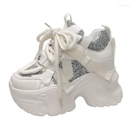 Buty zwykłe 2024 Spring Chunky Sneakers Kobiety platforma Bling Sport Kobieta goty