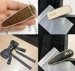 Berühmte Frauen Designer Marke Brief Haar Clips Luxus Haarspangen Haarnadel Charme Haarspangen Weihnachten Haare Zubehör