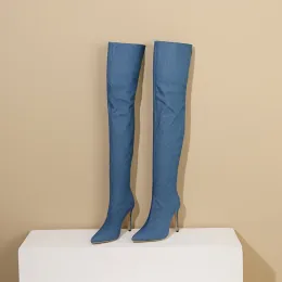 Botas de tamanho grande material de jeans traseiro zíper feminino sobre as botas de joelho pontudo