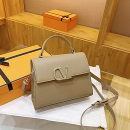 Ladendesign Handtasche Großhandel Einzelhandel Handheld -Tasche für Frauen 2024 Neu einfache und einzigartige Ausfälle hochwertige Taschen