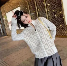 22SS Nya högkvalitativa kvinnors avslappnade kvinnor stickade tröja designer tröjor