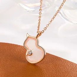 New Imitation Fritillaria Small Gourd Fashionable Pendant Necklace for Women