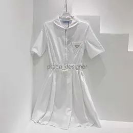 Designer di lusso Gonna casual femminile 24SS Nuovo abito a pieghe di pieghe di alta qualità abiti a doppio petrolio eleganti abiti a maniche lunghe