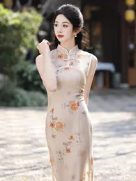 Этническая одежда Молодой Элегантный женский стиль Длинный Cheongsam из крепа с персиковым цветком на весну и лето в китайском стиле без рукавов Повседневная одежда