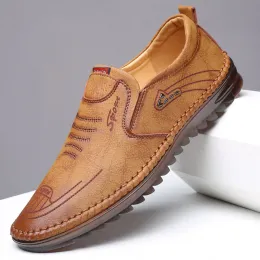 Skor läder casual skor loafers män sneakers casual skor för män glider på skor män italienska italienska werkschoenen kontor 2023 scarpe