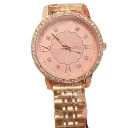 Charm Designer Relógio de Pulso 32mm Completa Aço Inoxidável Pulseira de Couro Quartz Movimento Relógios Relógio Calendário Rose Gold Diamond Watch 2024 Sb069 C4