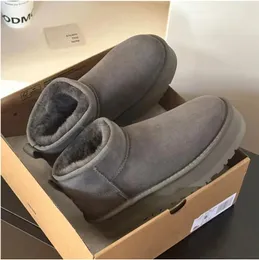 Klassisk ultra mini -plattform Boot Women Snow Boots fårskinn Kort casual Keep Warm Boots med kortväska Vacker gåva 004