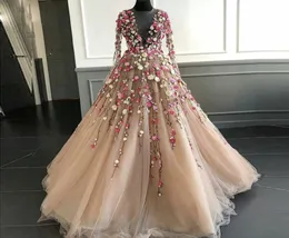 Chic Champagne Ball Gown Prom Dresses Jewel Neck Illusion Långärmad broderiapparater Kvällsklänning Tiered Tulle Party Gowns6551432