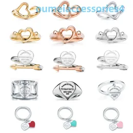 2024 Designer-Luxusmarken-Schmuck-Bandringe, der neue 925er-Silber-plattierte herzförmige Herren- und Damen-Ring im gleichen Stil, Fashion Love Advanced Sense Ring