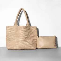 Sıcak omuz çantaları yeni moda tasarımcı çanta elden taşınan anne çanta dokuma çantaları plaj çantaları 240311