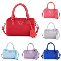 حقائب العلامة التجارية Bowling Pags Passher Pamily Pamily Round Barrel Nylon Women's Bag Crossbody Handbill of Ladle Counder Network New Network Red Disual Hopo Bucket Factory Sale