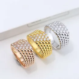 Fashionable Bead Ring For Womens Shining Wedding Accessories Romantic Ring Champagne Jewelry Zircon Advanced sense Light Luxury