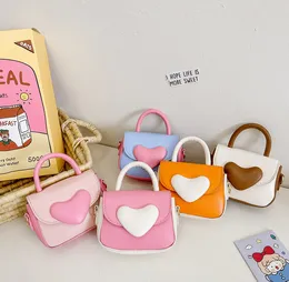 Детские лоскутные цветные сумки с сердечками для девочек, сумка через плечо из искусственной кожи, модные детские сумки принцессы на одно плечо Z7257