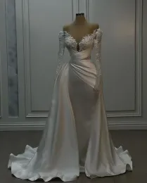 Abiti da sposa con applicazioni di applique da sposa a sirena in pizzo con scollo a cuore e spalle scoperte