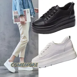 Botas de couro pu de couro branco sapatos casuais femininos mew plataforma tênis preto sapato vulcanizado verão apartamento confortável mulher aumento interno