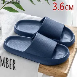 Tofflor plattform kvinnor skor sommar strand mjuk sule sandaler fritid inomhus badrum moln toffel icke-halk zapatillas chaussons01t7hy h240322