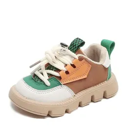 Sneakers for Boys Girl Shoes Pu Breattable Childrens Antislip Tennis Vulkaniserade barn Barn som kör 240307