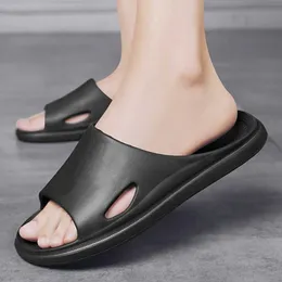 Chinelos Eva para homens mulheres confortáveis slides macios cor sólida casa banheiro antiderrapante sippers moda rua praia sandálias h240325