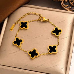 Bracciale vintage con quadrifoglio in acciaio al titanio e bracciale coreano con conchiglia a lato singolo, placcatura in oro 18 carati, senza scolorimento