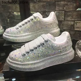 Casual Shoes 2023 Autumn Womens Platform Shoes Rhinestone Thick Sole Silver Shoes Shining Crystal Sports Shoes Trend Casual Sports Shoes Q240320
