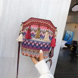 Borse a tracolla Borsa da donna nazionale vintage Nappa Tracolla etnica intrecciata a mano Hippie per borsa piccola da donna 4 colori