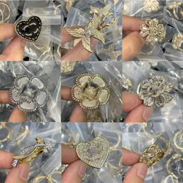 Дизайнерские женские кольца с жемчугом и буквами, роскошные серебряные обручальные кольца для женщин, дизайнерские ювелирные изделия, золотое кольцо