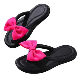 Chinelos coreano slik bowtie flip flops feminino sola macia nuvem sapatos mulher 2023 plataforma de verão sandálias de salto plano feminino slides01ur6a h240322