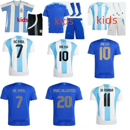 16-28サイズ24 25メシスアルゼンチナホームアウェイサッカージャージ2024 J.Aarez Di Maria Dybala Martinez Allister Maradona Kids Football Shirdファン