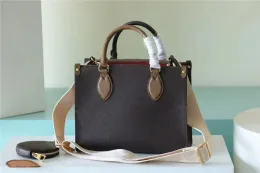 7Awomen Totes Beach Bags Handbag Shouder Crossbody Shopping Bag Messenger Ladies Travel Handväskor PM 25 cm P1
