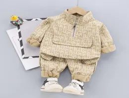 男の子の服セット新しいカジュアルトラックスーツの長袖レタープルオーバーフーディーズスパンセット幼児ROPA服suit4763390